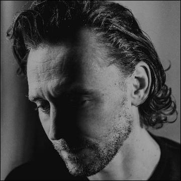 tom-hiddleston017 (1080x1080, 197 kБ...)
