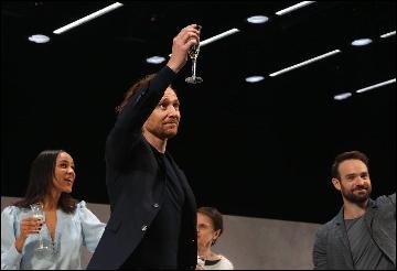 tom-hiddleston022 (1080x738, 71 kБ...)