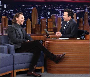 tom-hiddleston025 (1080x921, 207 kБ...)