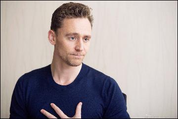tom-hiddleston088 (2048x1365, 356 kБ...)