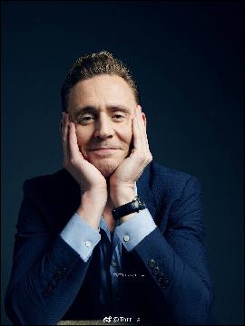 tom-hiddleston103 (1534x2048, 273 kБ...)