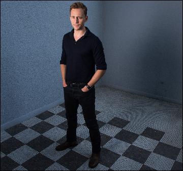 tom-hiddleston119 (2048x1919, 762 kБ...)
