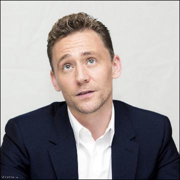 tom-hiddleston127 (2048x2048, 503 kБ...)